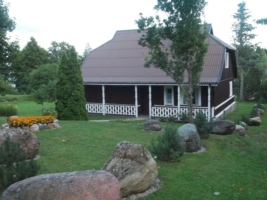 Prie Berzoro Ezero Country house